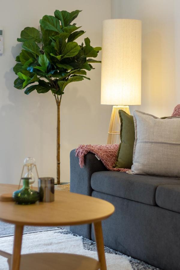 Indulge In Hagley Park 2 Bed 2 Bath Apartment *